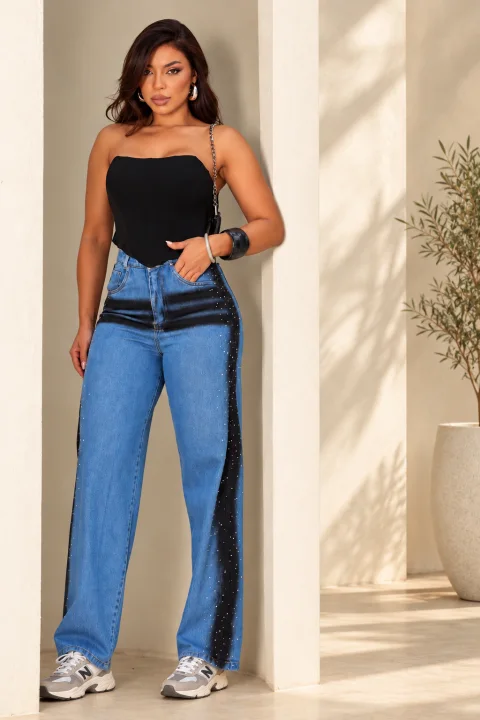 Calça jeans com detalhe lateral black