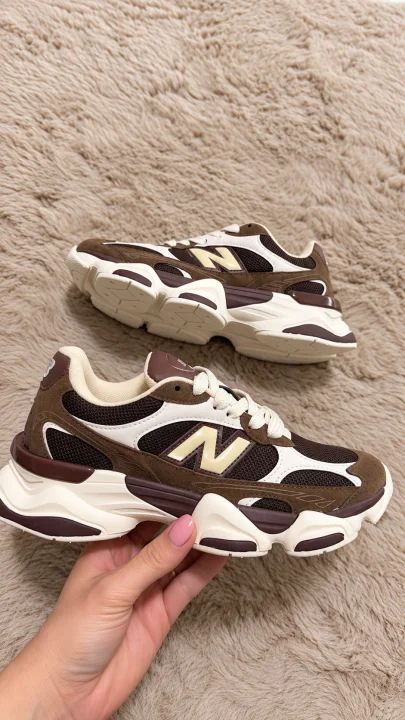 Tênis New Balance 9060R