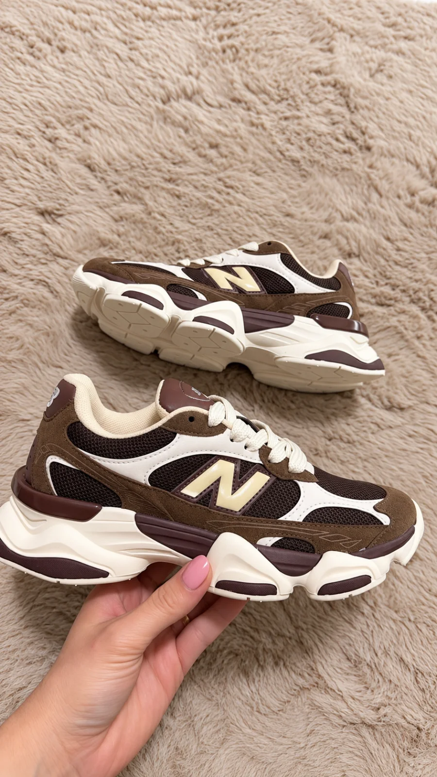 Tênis New Balance 9060R
